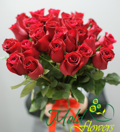 Buchet cu trandafiri rosii olandezi „Pasiune” foto 394x433